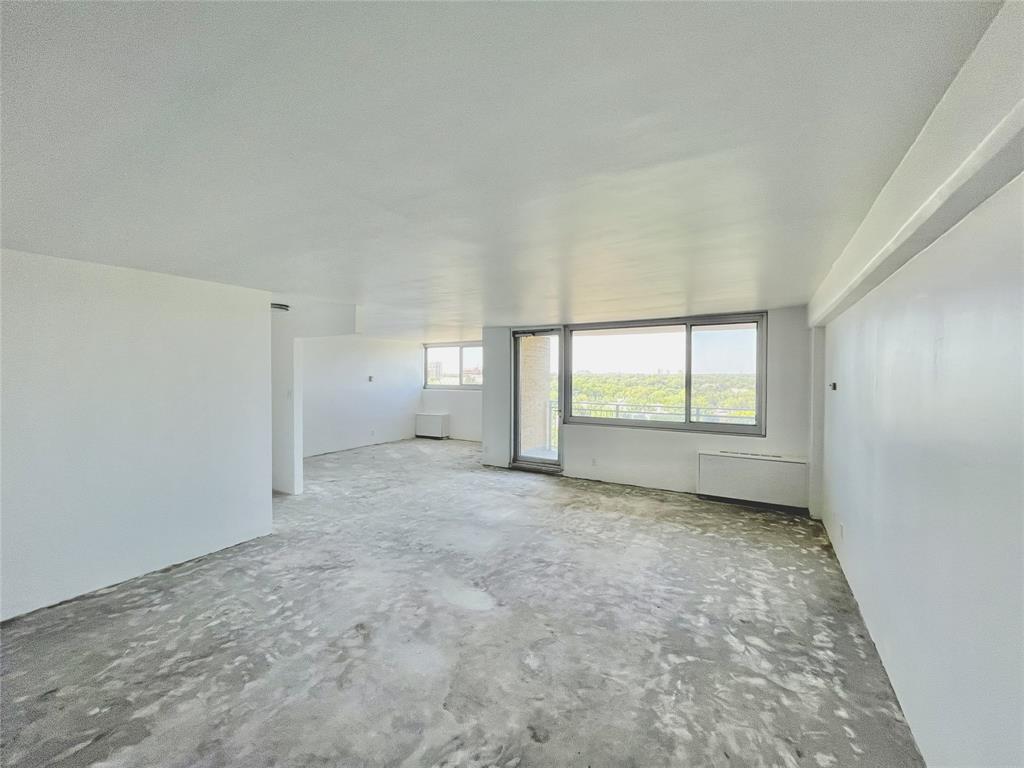 2 living spaces- "white-box." Floated floors