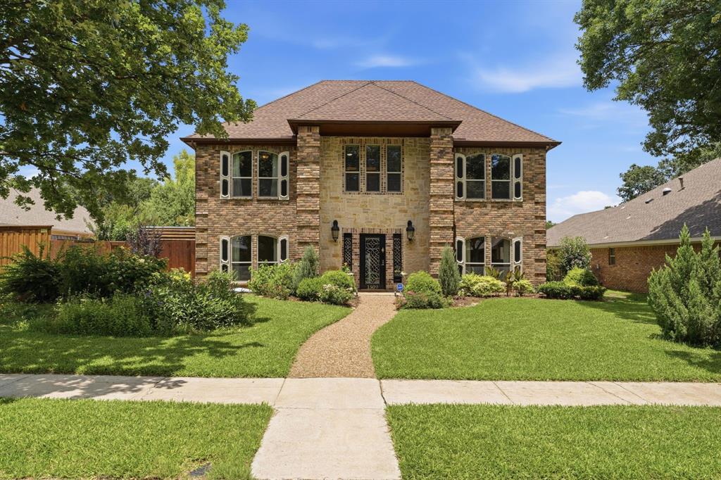 Welcome Home to 1509 Aylesbury Lane in West Plano.