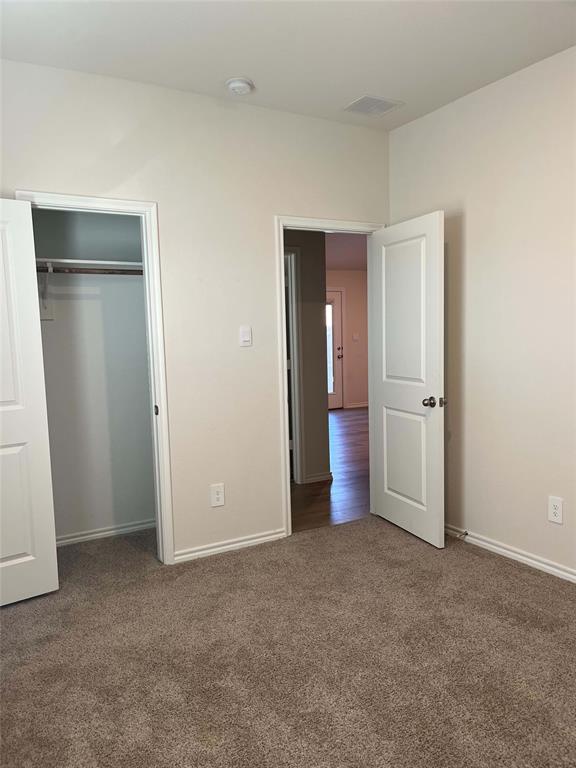915 Presleigh Drive, Dallas, TX 75253