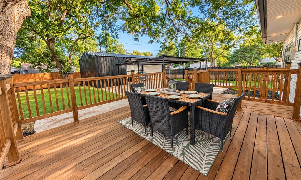 422 S Oak Cliff Boulevard, Dallas, TX 75208