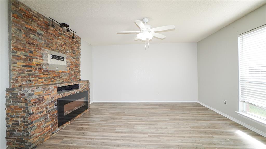 1435 Thibodaux Drive, Greenville, TX 75402