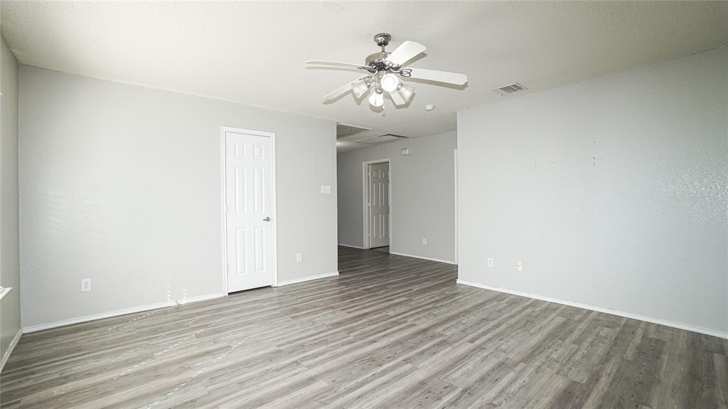 1435 Thibodaux Drive, Greenville, TX 75402