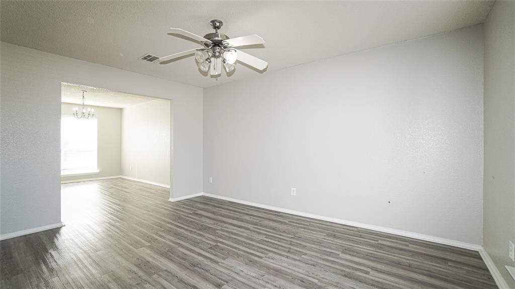 1435 Thibodaux Drive, Greenville, TX 75402