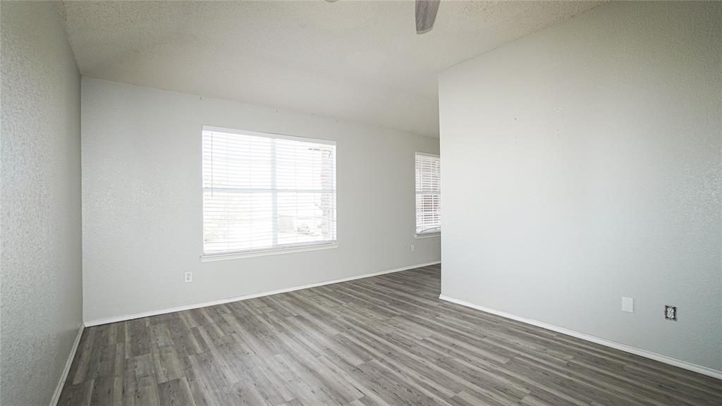 1435 Thibodaux Drive, Greenville, TX 75402