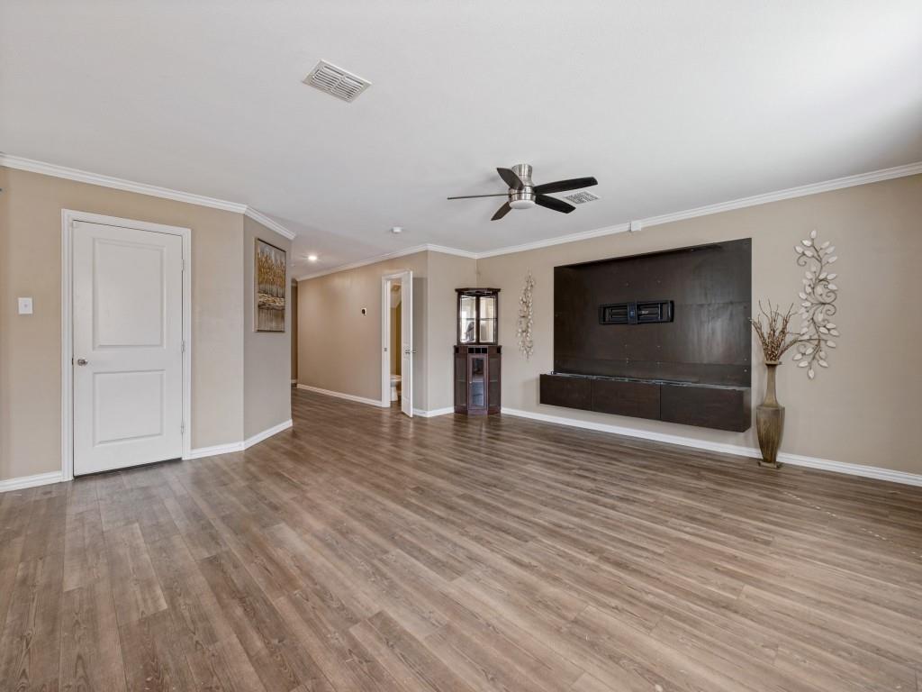 9212 Marilyn Place, Dallas, TX 75227