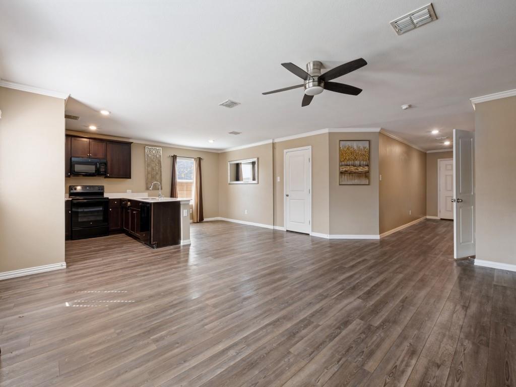 9212 Marilyn Place, Dallas, TX 75227