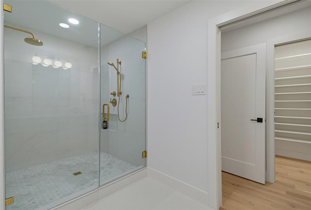 6233 Chesley Lane, Dallas, TX 75214