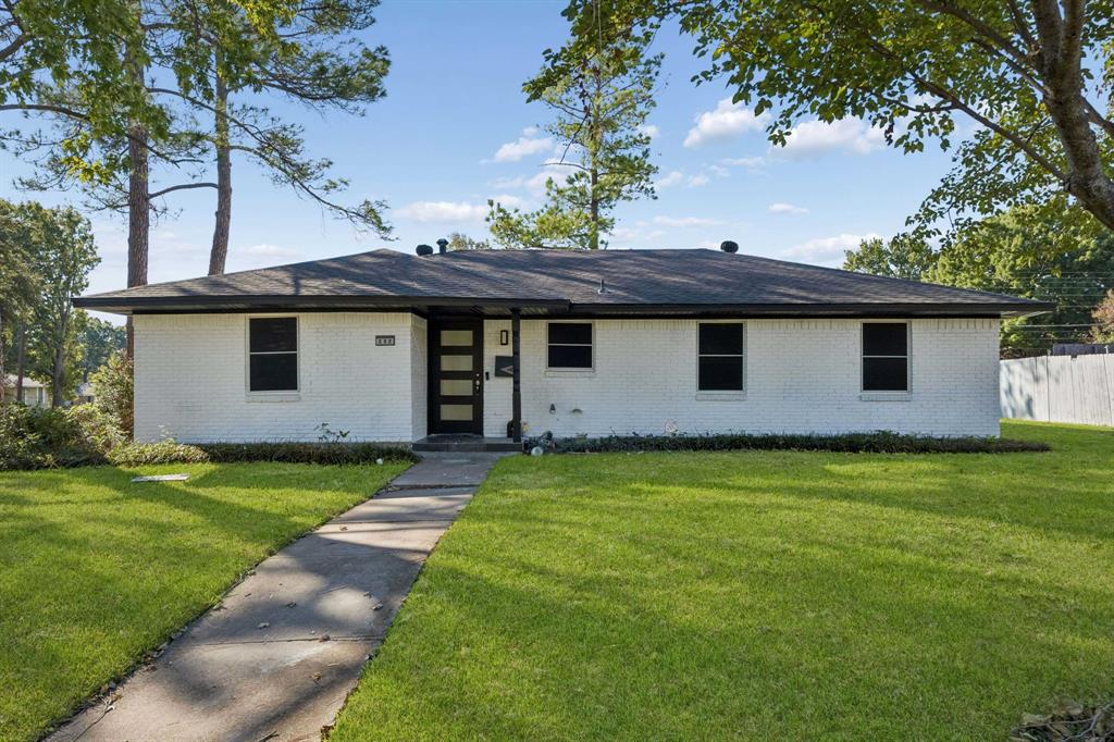 232 Highridge Drive, DeSoto, TX 75115