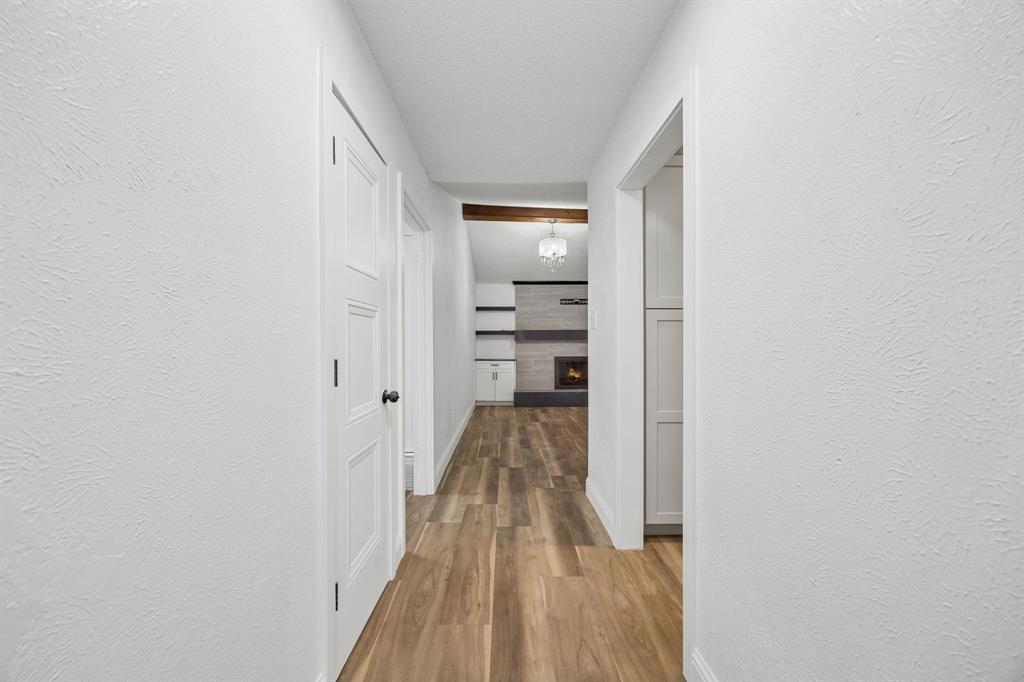 232 Highridge Drive, DeSoto, TX 75115