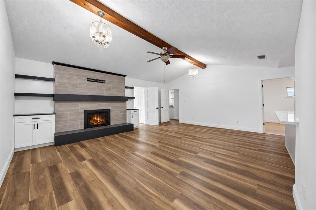 232 Highridge Drive, DeSoto, TX 75115