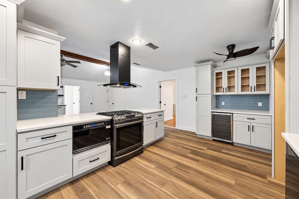 232 Highridge Drive, DeSoto, TX 75115