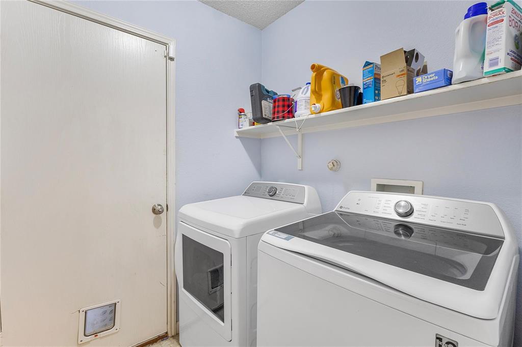 925 Brooks Drive, Cedar Hill, TX 75104