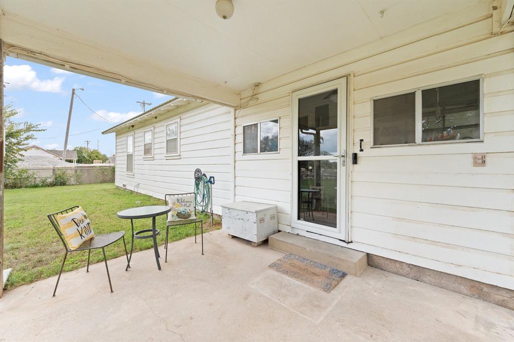 3320 N Main Street, Cleburne, TX 76033