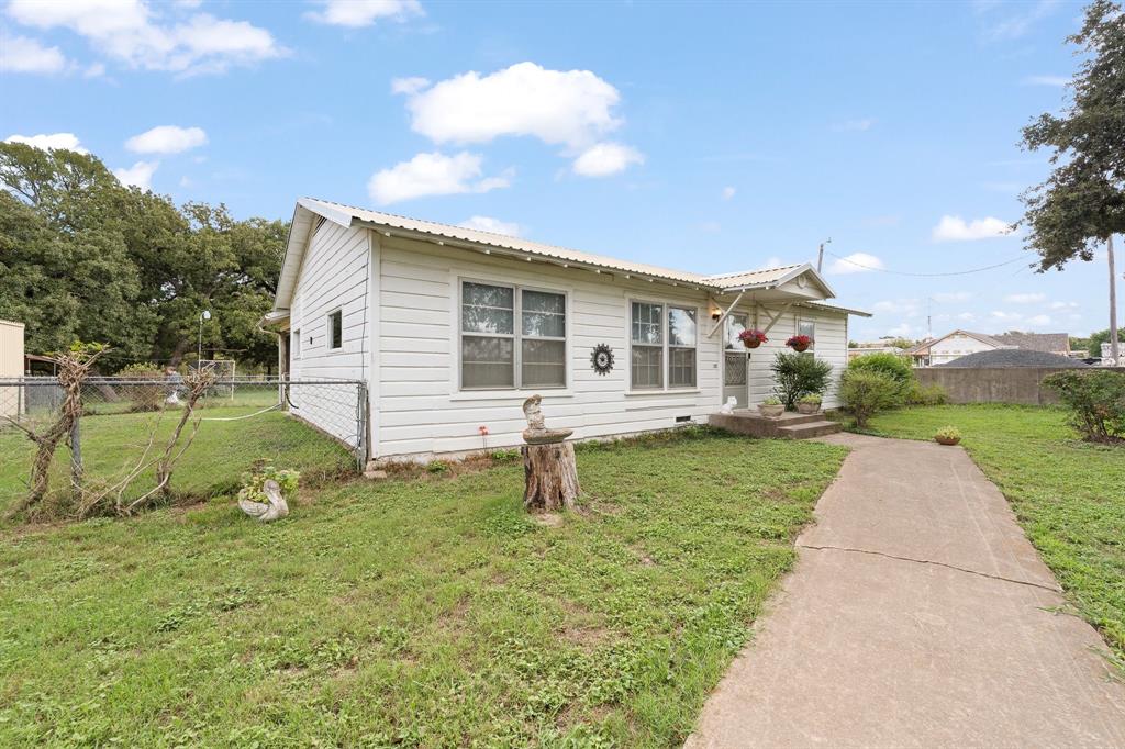 3320 N Main Street, Cleburne, TX 76033