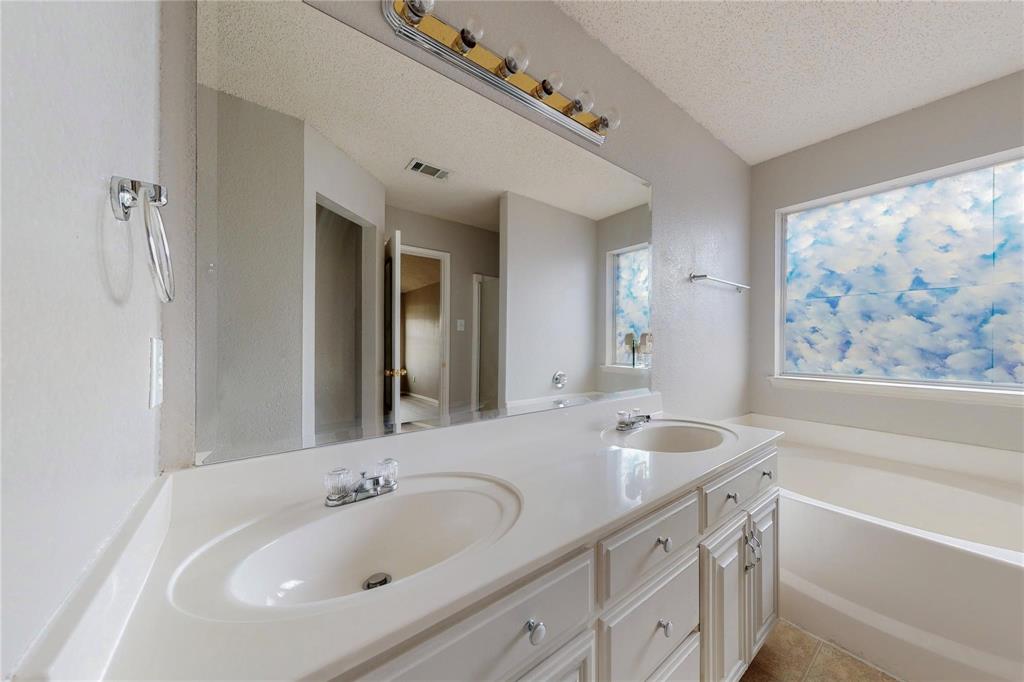 1720 Treasure Cay Drive, Mansfield, TX 76063