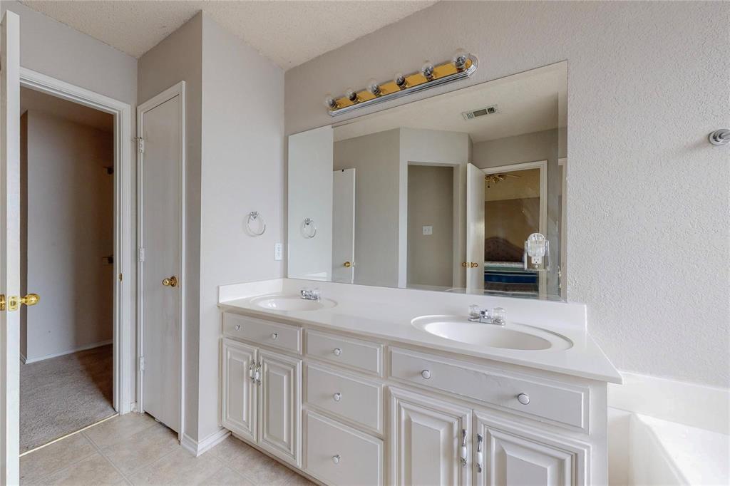 1720 Treasure Cay Drive, Mansfield, TX 76063