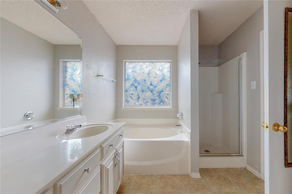 1720 Treasure Cay Drive, Mansfield, TX 76063