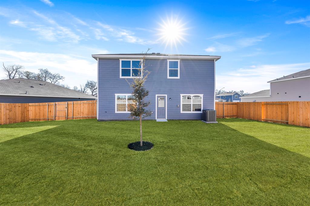 6332 Hyena Hollow Drive, Dallas, TX 75241