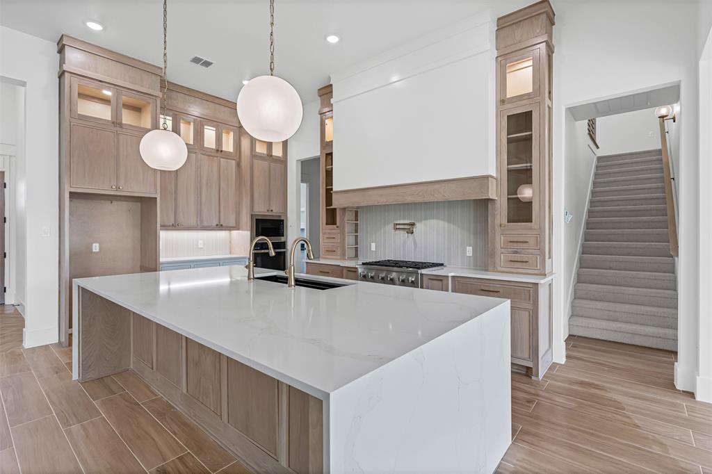 204 Tankhouse Terrace, Weatherford, TX 76085