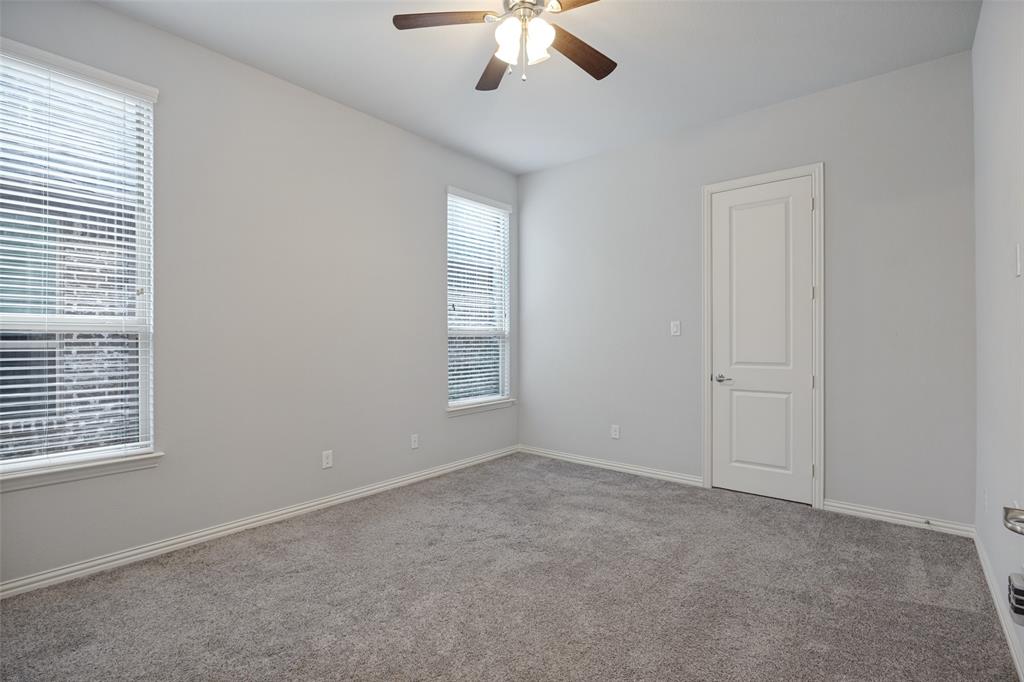 Dedicated office with Walk-In Closet