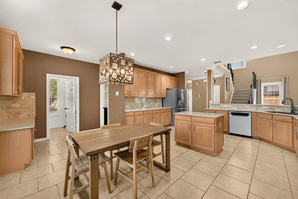 9817 Sota Grande Drive, Plano, TX 75025