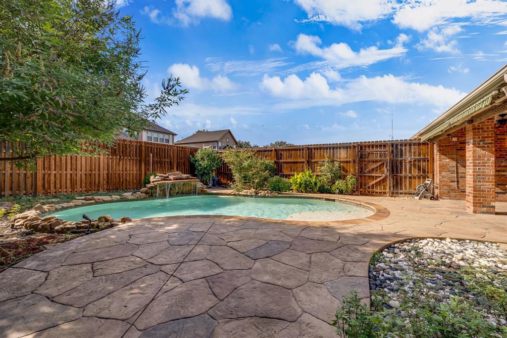 9817 Sota Grande Drive, Plano, TX 75025