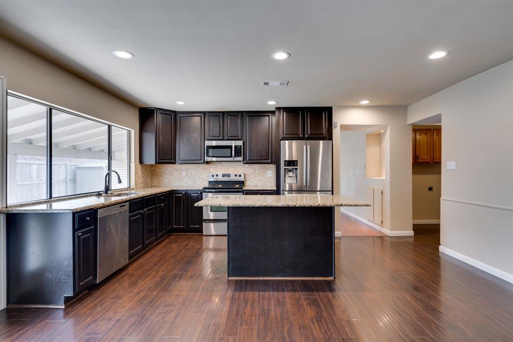 216 Park Meadow Way, Coppell, TX 75019