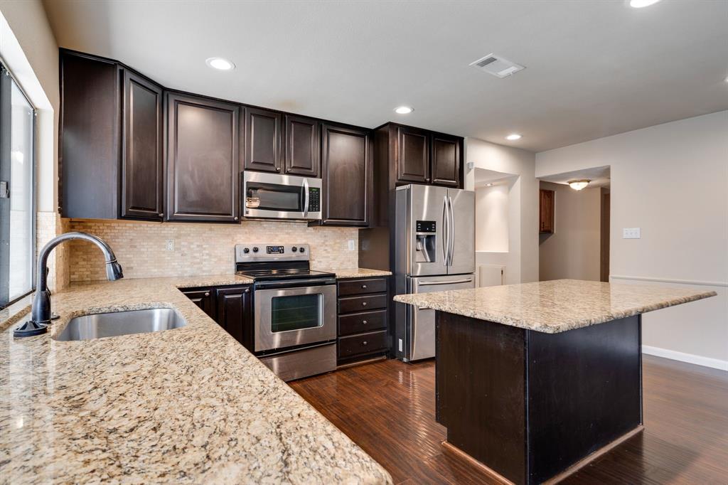 216 Park Meadow Way, Coppell, TX 75019