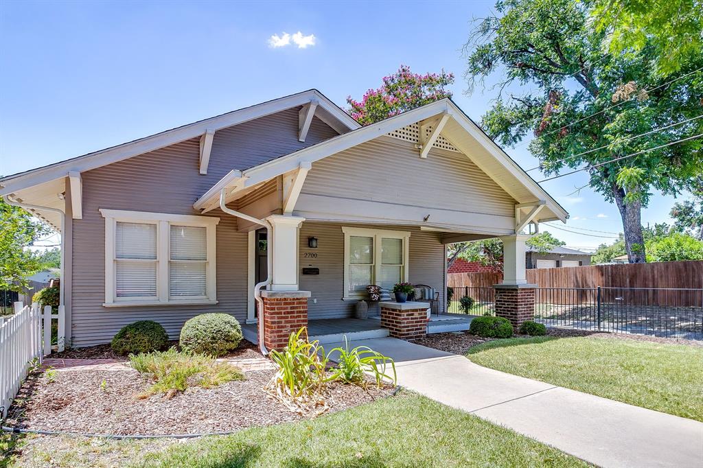 2700 College Avenue, Fort Worth, TX 76110