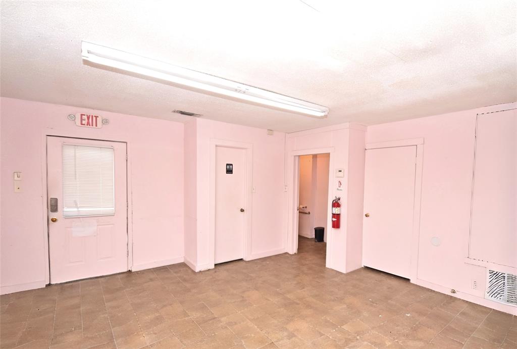 415 W McDonald Street, Mineola, TX 75773