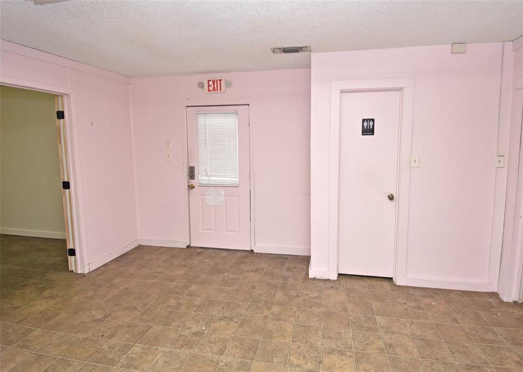 415 W McDonald Street, Mineola, TX 75773