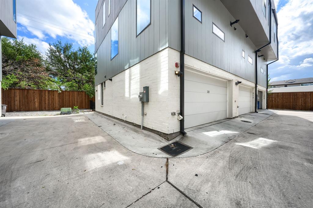 320 Mathey Court, Dallas, TX 75208