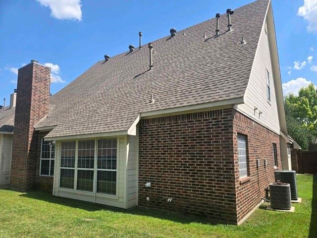 609 Green Apple Drive, Garland, TX 75044