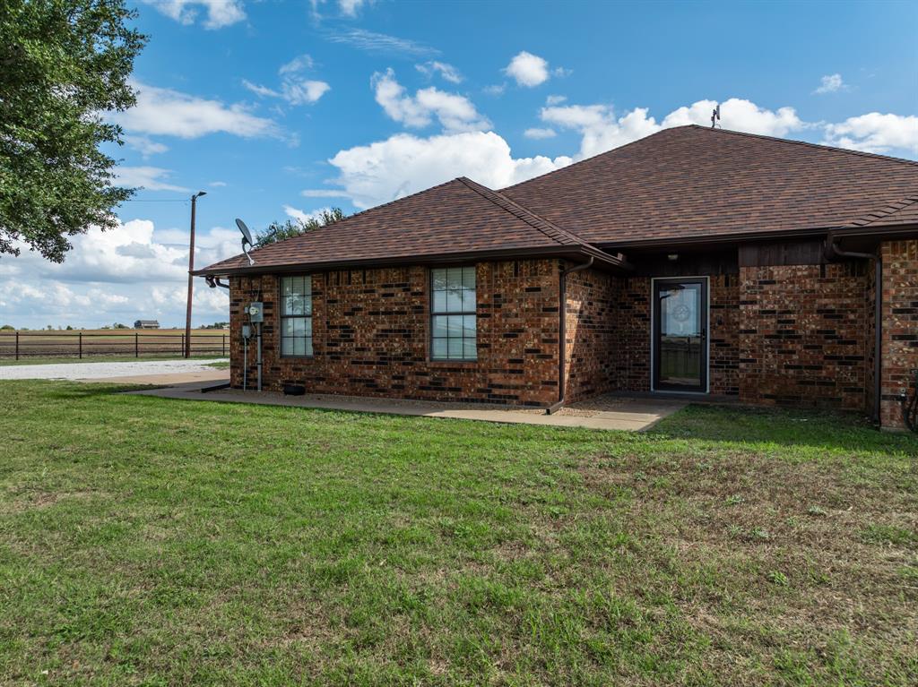 369 Odom Road, Avalon, TX 76623