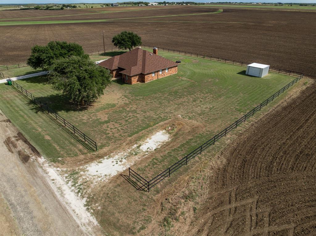 369 Odom Road, Avalon, TX 76623