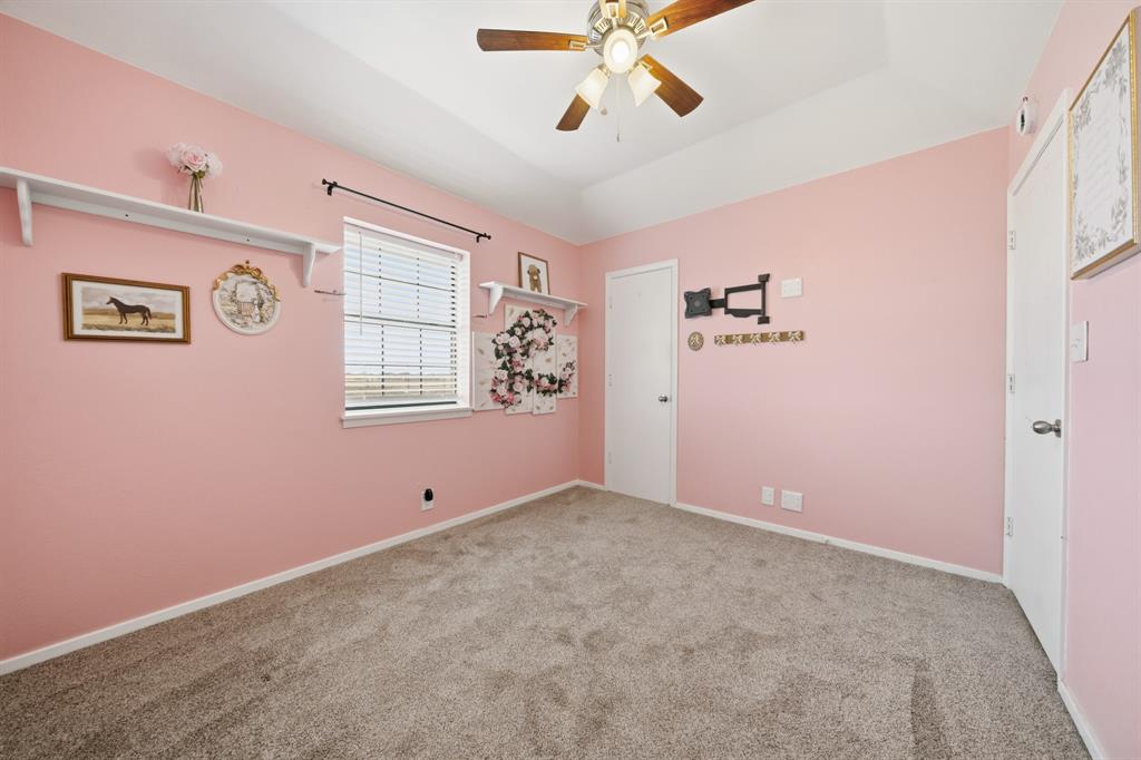 369 Odom Road, Avalon, TX 76623