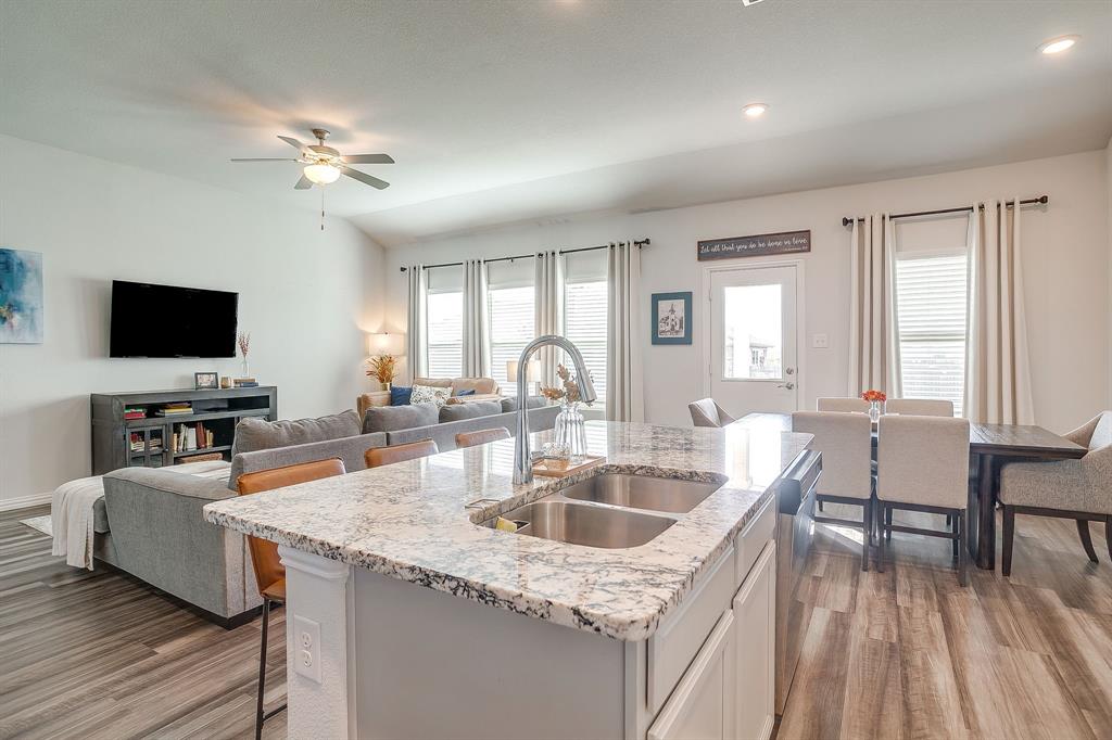 2716 Andesite Lane, Fort Worth, TX 76108