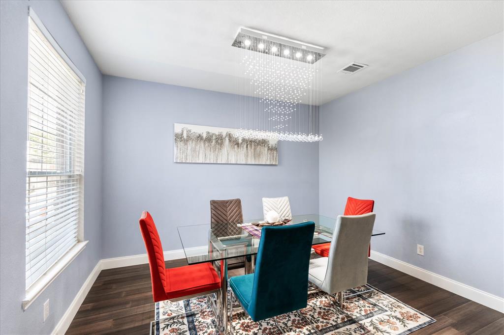 1047 Stream Drive, Grand Prairie, TX 75052 1047 Stream Drive, Grand Prairie, TX 75052