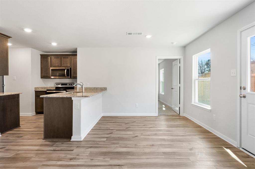 4269 Lava Forest Lane, Dallas, TX 75241