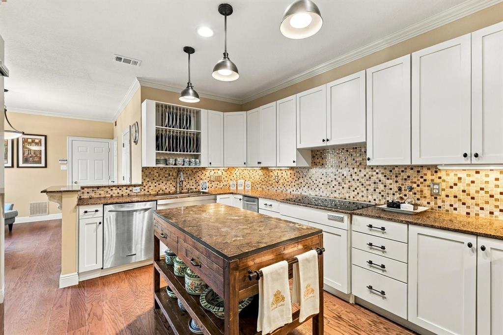 4605 N OConnor Road, Irving, TX 75062