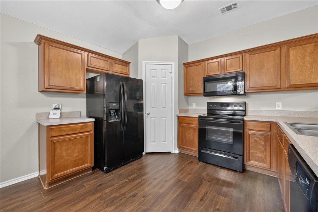 8809 Highland Orchard Drive, Fort Worth, TX 76179