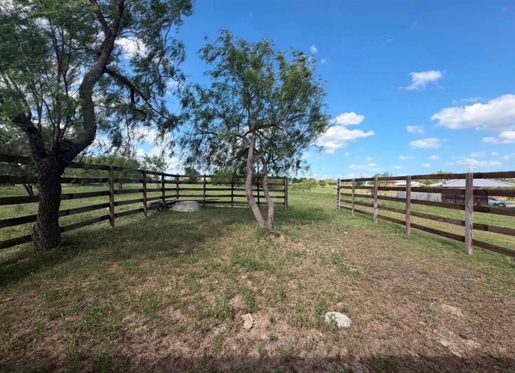 County Road 1030 E, Rice, TX 75155