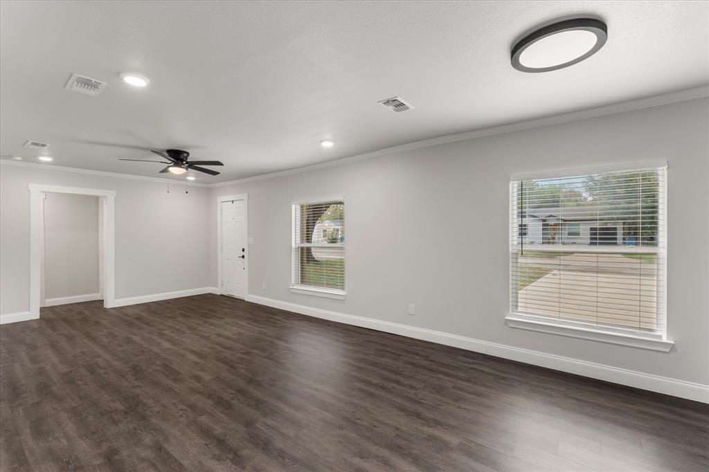 1610 Cherry Avenue, Corsicana, TX 75110