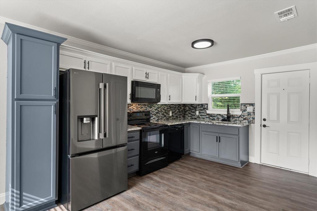1610 Cherry Avenue, Corsicana, TX 75110