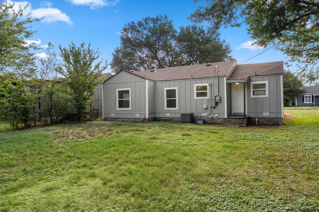 1610 Cherry Avenue, Corsicana, TX 75110
