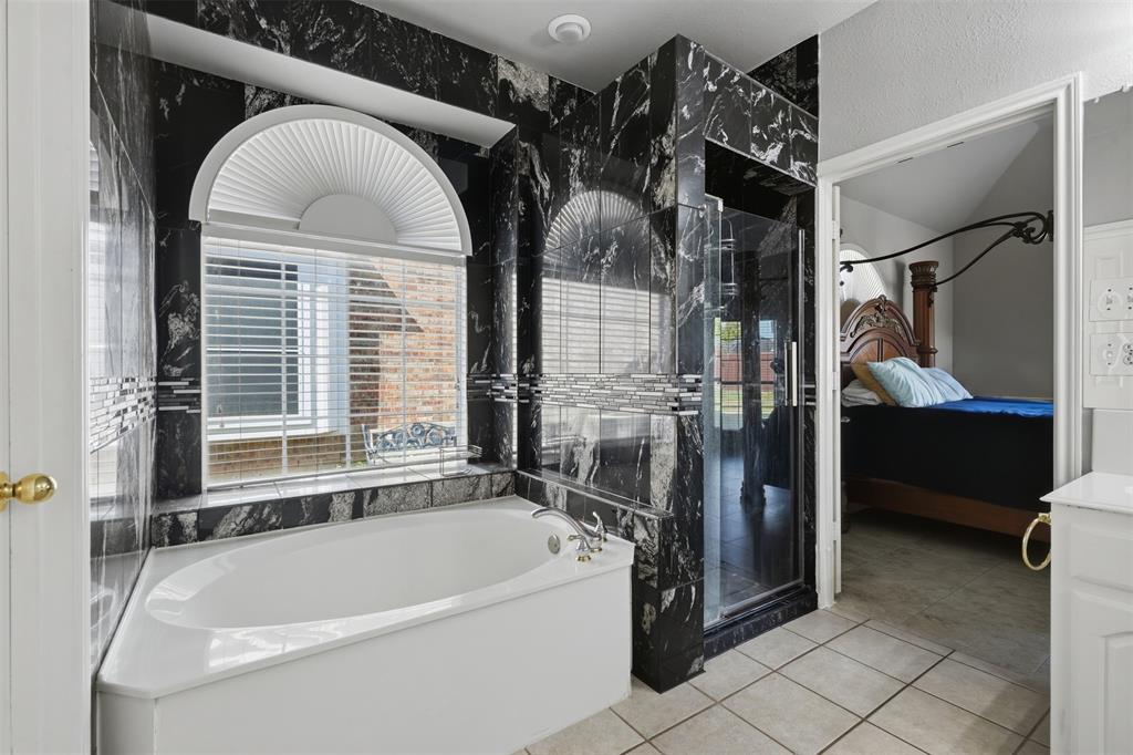 9006 Hogan Drive, Rowlett, TX 75089