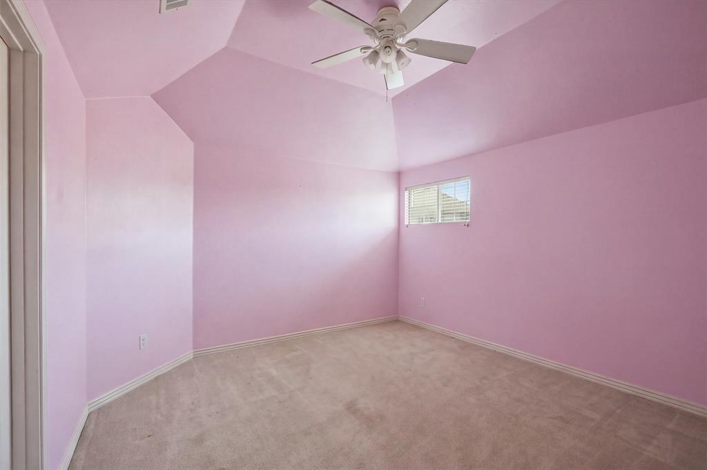 9006 Hogan Drive, Rowlett, TX 75089