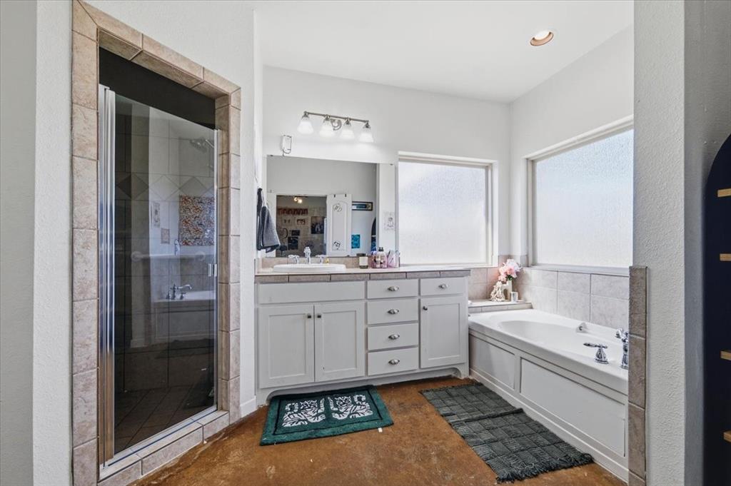 2811 Timber Rock Lane, Midlothian, TX 76065