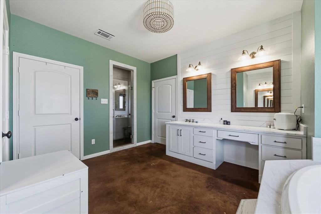 2811 Timber Rock Lane, Midlothian, TX 76065