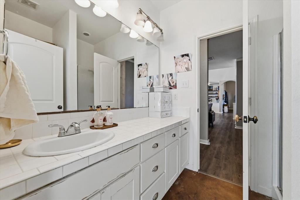 2811 Timber Rock Lane, Midlothian, TX 76065